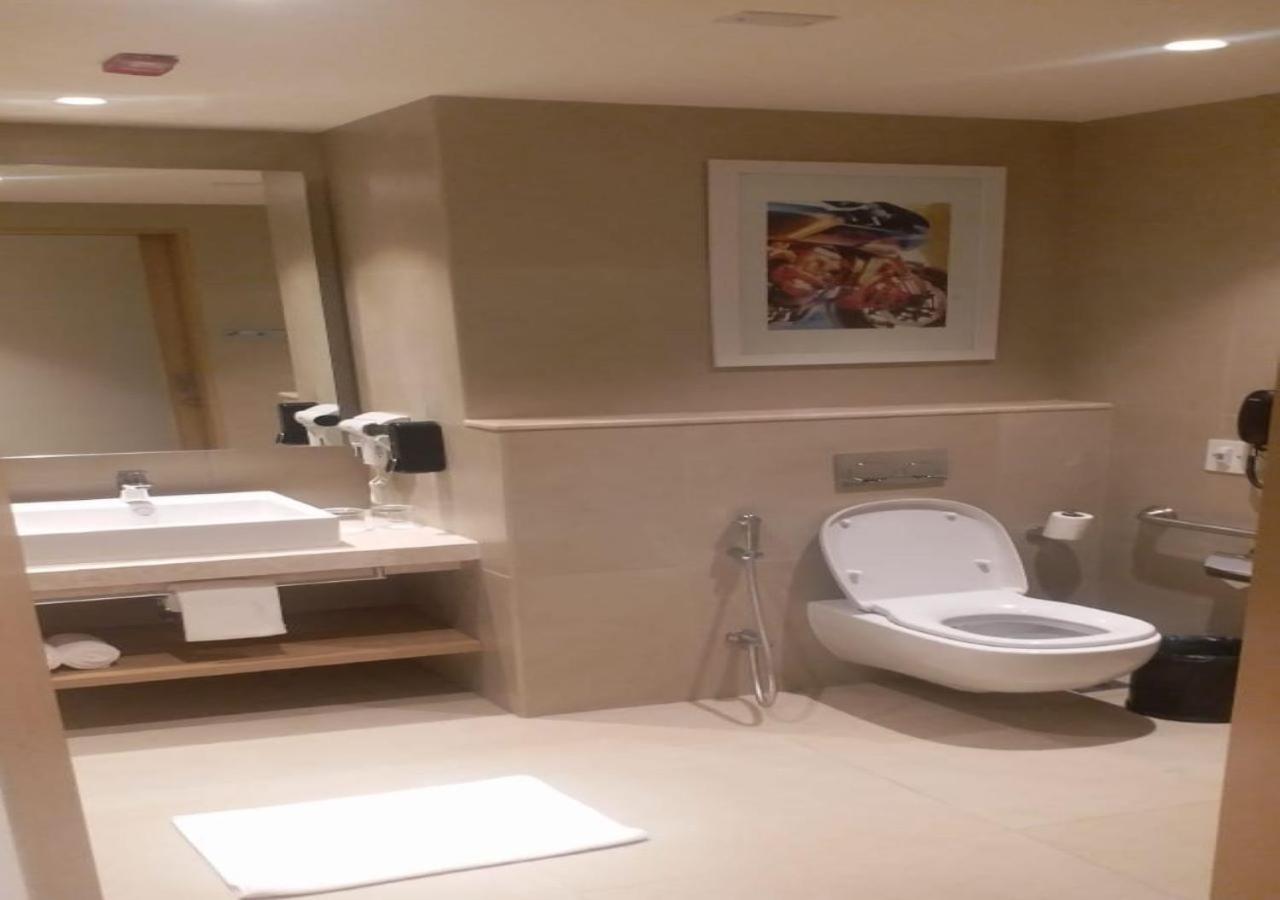Express & Bengaluru Old Madras Road By Ihg